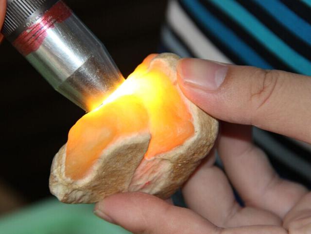 翡翠原石之旅在线阅读重庆翡翠原石之旅-第1张图片-翡翠网 翡翠原石之旅在线阅读重庆翡翠原石之旅-第1张图片-翡翠网