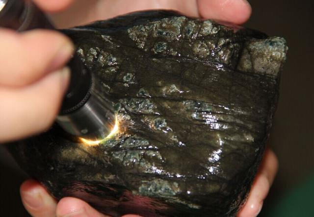 翡翠原石之旅在线阅读重庆翡翠原石之旅-第2张图片-翡翠网 翡翠原石之旅在线阅读重庆翡翠原石之旅-第2张图片-翡翠网