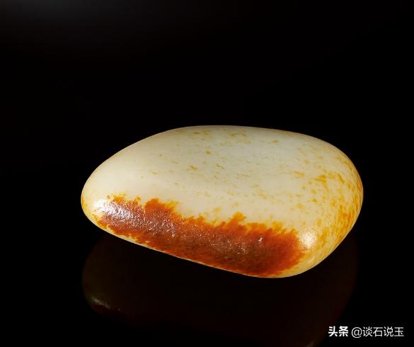 红皮翡翠原石价格,红皮会卡翡翠原石的特点-第4张图片-翡翠网 红皮翡翠原石价格,红皮会卡翡翠原石的特点-第4张图片-翡翠网