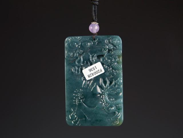 水滴翡翠吊坠图片大全墨翡翠水滴吊坠价格-第5张图片-翡翠网 水滴翡翠吊坠图片大全墨翡翠水滴吊坠价格-第5张图片-翡翠网