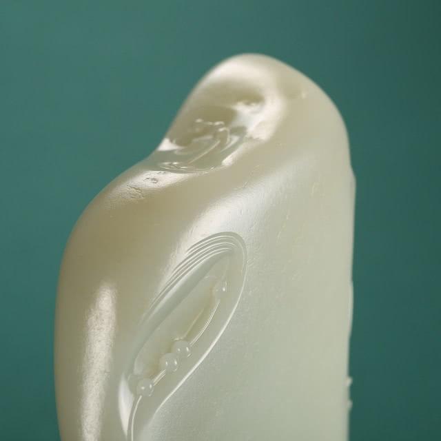 羊脂玉原石和翡翠翡翠与和田玉哪个值钱-第5张图片-翡翠网 羊脂玉原石和翡翠翡翠与和田玉哪个值钱-第5张图片-翡翠网