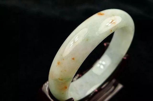 翡翠手镯带洒金值钱吗最值钱的纹银手镯图片-第6张图片-翡翠网 翡翠手镯带洒金值钱吗最值钱的纹银手镯图片-第6张图片-翡翠网