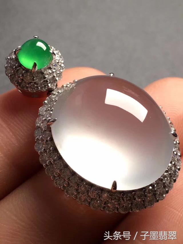 刘姐翡翠手镯,a货翡翠手镯-第10张图片-翡翠网 刘姐翡翠手镯,a货翡翠手镯-第10张图片-翡翠网
