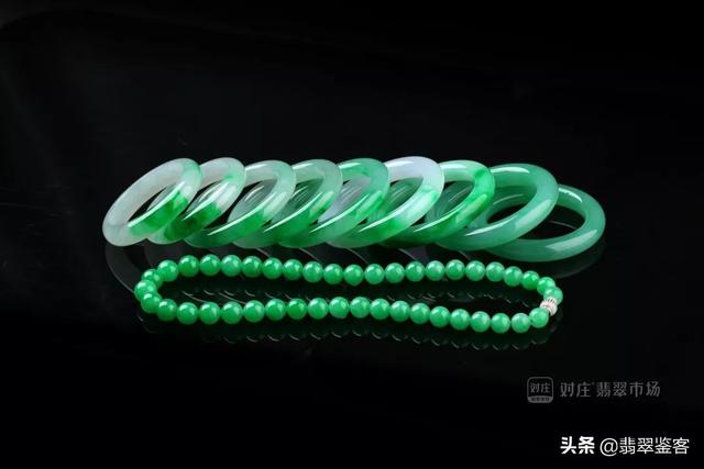 高冰飘花手镯图片高冰飘花翡翠手镯价格-第1张图片-翡翠网 高冰飘花手镯图片高冰飘花翡翠手镯价格-第1张图片-翡翠网