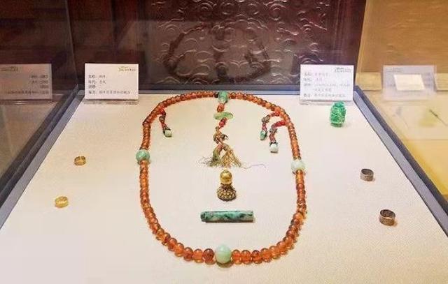 中国最好飞机,中国最好翡翠原石-第7张图片-翡翠网 中国最好飞机,中国最好翡翠原石-第7张图片-翡翠网