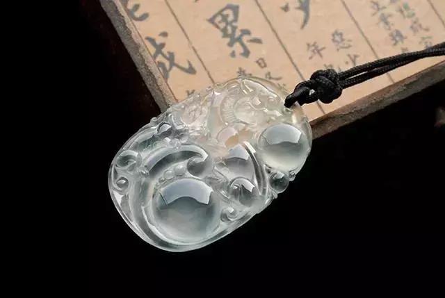 祖母绿翡翠原石价格,翡翠原石哪里买-第14张图片-翡翠网 祖母绿翡翠原石价格,翡翠原石哪里买-第14张图片-翡翠网