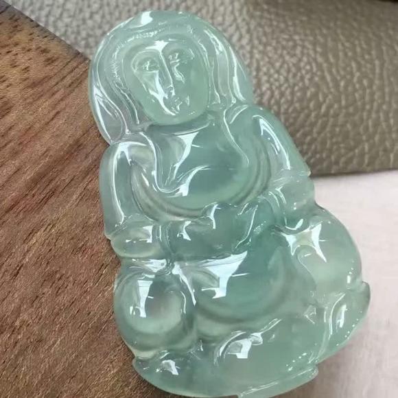 一般的翡翠的价格是多少翡翠和玉有哪些区别是什么-第3张图片-翡翠网 一般的翡翠的价格是多少翡翠和玉有哪些区别是什么-第3张图片-翡翠网