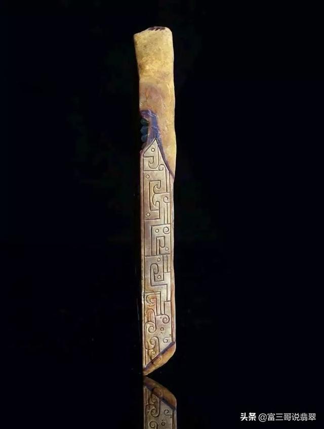 真正老蓝水翡翠和油青,老油青翡翠原石-第10张图片-翡翠网 真正老蓝水翡翠和油青,老油青翡翠原石-第10张图片-翡翠网