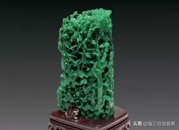 重庆翡翠原石切涨翡翠原石切涨50万-第10张图片-翡翠网 重庆翡翠原石切涨翡翠原石切涨50万-第10张图片-翡翠网