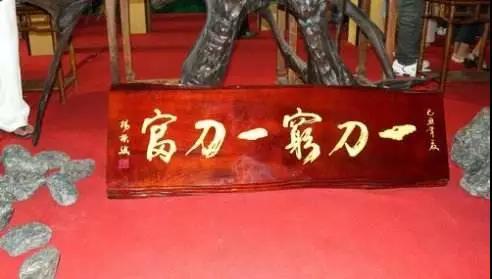 玉石翡翠原石,保险柜翡翠原石-第2张图片-翡翠网 玉石翡翠原石,保险柜翡翠原石-第2张图片-翡翠网