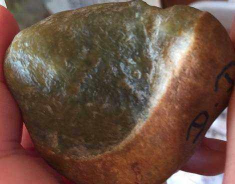 翡翠原石价格达马砍翡翠原石讲解视频-第4张图片-翡翠网 翡翠原石价格达马砍翡翠原石讲解视频-第4张图片-翡翠网