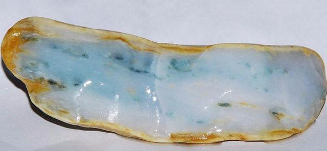 翡翠的知识掌握点,哪里的翡翠比较好-第6张图片-翡翠网 翡翠的知识掌握点,哪里的翡翠比较好-第6张图片-翡翠网