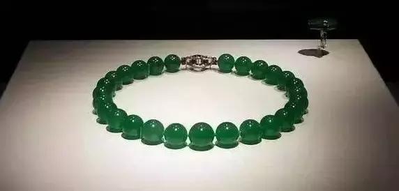 出土清代翡翠翎管清代朝珠翡翠佛珠图片及价格-第3张图片-翡翠网 出土清代翡翠翎管清代朝珠翡翠佛珠图片及价格-第3张图片-翡翠网