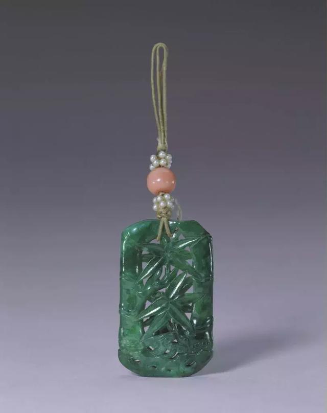 出土清代翡翠翎管清代朝珠翡翠佛珠图片及价格-第22张图片-翡翠网 出土清代翡翠翎管清代朝珠翡翠佛珠图片及价格-第22张图片-翡翠网