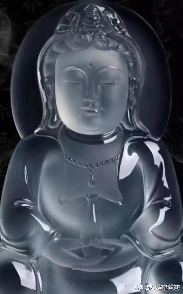 翡翠手镯底子细腻会越戴越透么,玉手镯戴哪只手-第3张图片-翡翠网 翡翠手镯底子细腻会越戴越透么,玉手镯戴哪只手-第3张图片-翡翠网