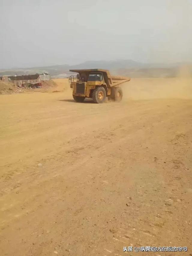 翡翠手镯底子细腻会越戴越透么,玉手镯戴哪只手-第5张图片-翡翠网 翡翠手镯底子细腻会越戴越透么,玉手镯戴哪只手-第5张图片-翡翠网