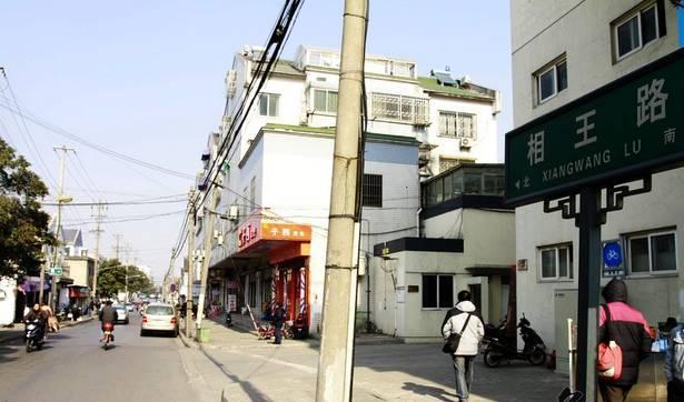 翡翠牌子加工费翡翠原石做珠子加工费价格-第2张图片-翡翠网 翡翠牌子加工费翡翠原石做珠子加工费价格-第2张图片-翡翠网