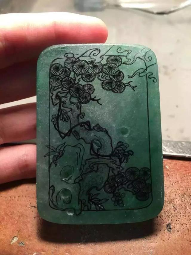 翡翠牌子加工费翡翠原石做珠子加工费价格-第3张图片-翡翠网 翡翠牌子加工费翡翠原石做珠子加工费价格-第3张图片-翡翠网