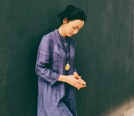 翡翠原石毛料是啥子样子的翡翠原石破血-第14张图片-翡翠网 翡翠原石毛料是啥子样子的翡翠原石破血-第14张图片-翡翠网