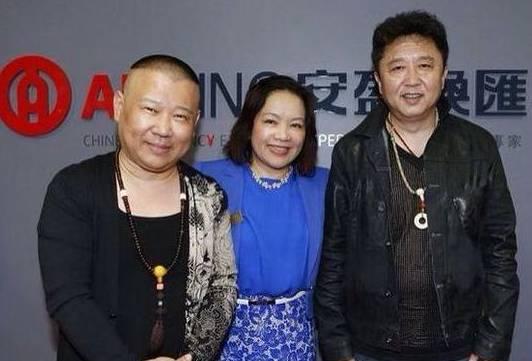 翡翠原石毛料是啥子样子的翡翠原石破血-第19张图片-翡翠网 翡翠原石毛料是啥子样子的翡翠原石破血-第19张图片-翡翠网