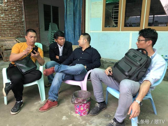 袋装翡翠原石可以吗翡翠原石的价位-第11张图片-翡翠网 袋装翡翠原石可以吗翡翠原石的价位-第11张图片-翡翠网