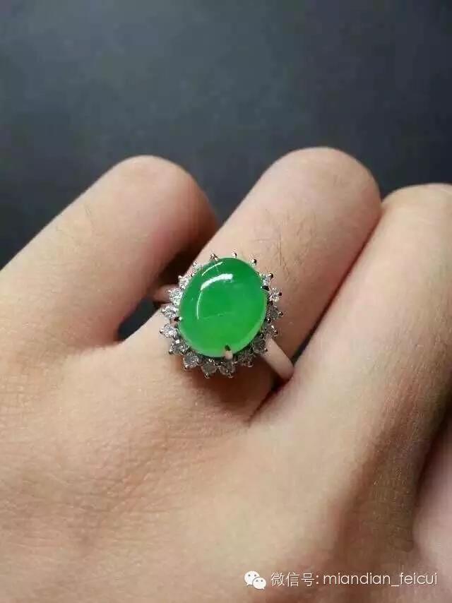 苹果绿翡翠价格行情翡翠的市场价-第2张图片-翡翠网 苹果绿翡翠价格行情翡翠的市场价-第2张图片-翡翠网