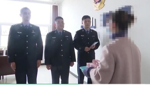 一块翡翠原石值多少钱辽阳翡翠原石多少钱-第1张图片-翡翠网 一块翡翠原石值多少钱辽阳翡翠原石多少钱-第1张图片-翡翠网