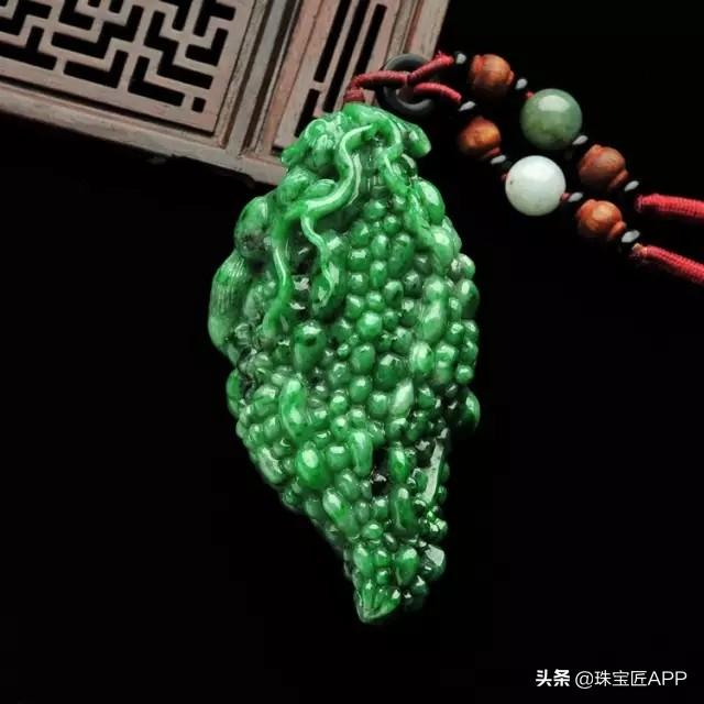 翡翠干青手镯颜色老坑花青种翡翠-第13张图片-翡翠网 翡翠干青手镯颜色老坑花青种翡翠-第13张图片-翡翠网