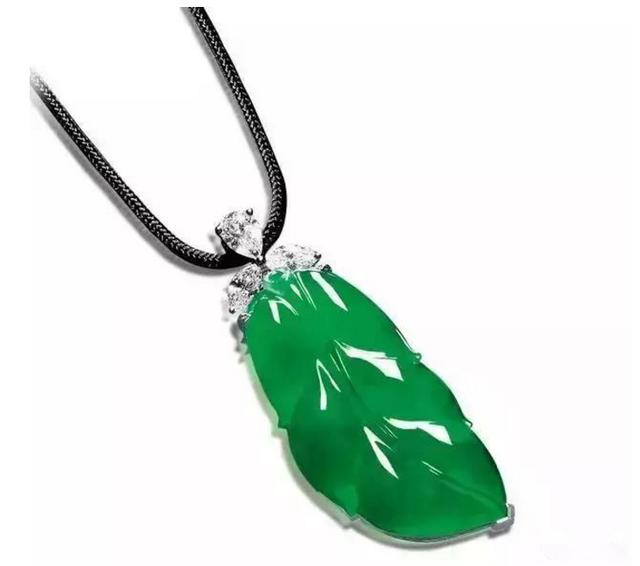 绿色玻璃种翡翠手镯价格,坑玻璃种翡翠-第20张图片-翡翠网 绿色玻璃种翡翠手镯价格,坑玻璃种翡翠-第20张图片-翡翠网