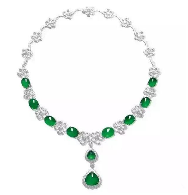 绿色玻璃种翡翠手镯价格,坑玻璃种翡翠-第25张图片-翡翠网 绿色玻璃种翡翠手镯价格,坑玻璃种翡翠-第25张图片-翡翠网