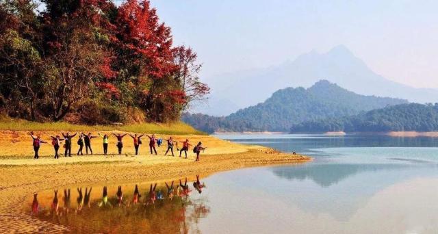 南雄翡翠原石吧翡翠原石的价位-第15张图片-翡翠网 南雄翡翠原石吧翡翠原石的价位-第15张图片-翡翠网