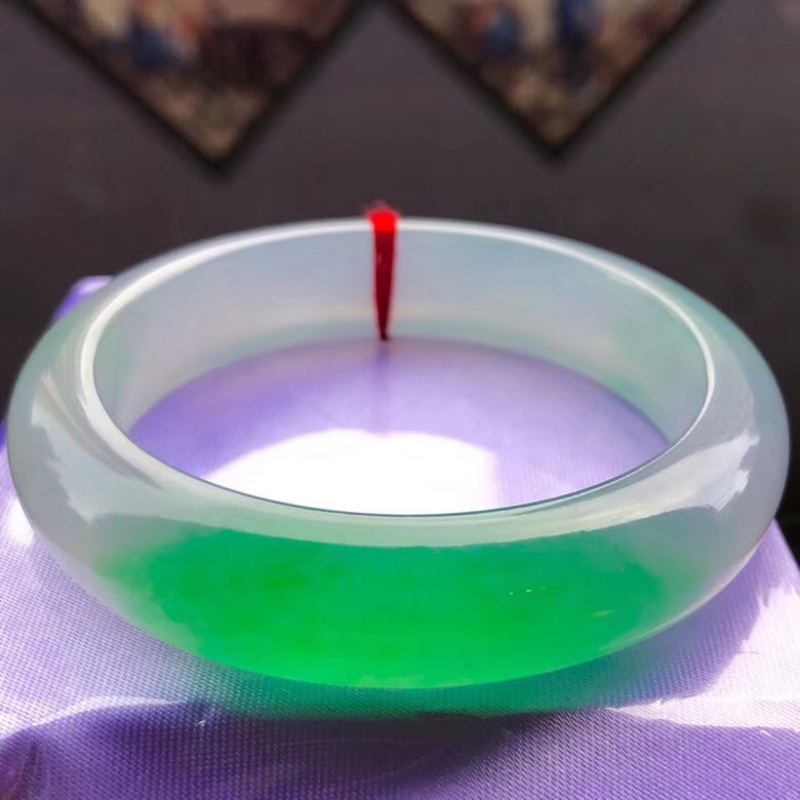 玉石正品翡翠手镯玉石手镯和翡翠手镯哪个好-第2张图片-翡翠网 玉石正品翡翠手镯玉石手镯和翡翠手镯哪个好-第2张图片-翡翠网