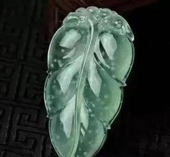 冰种老坑翡翠,飘雪翡翠价格-第13张图片-翡翠网 冰种老坑翡翠,飘雪翡翠价格-第13张图片-翡翠网