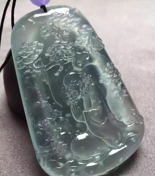 冰种老坑翡翠,飘雪翡翠价格-第15张图片-翡翠网 冰种老坑翡翠,飘雪翡翠价格-第15张图片-翡翠网