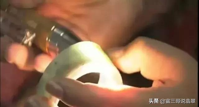 翡翠原石切开视频大全集高档翡翠原石图片-第6张图片-翡翠网 翡翠原石切开视频大全集高档翡翠原石图片-第6张图片-翡翠网