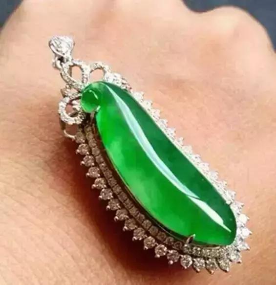 翡翠玻璃种冰种手镯玻璃种翡翠手镯价格-第10张图片-翡翠网 翡翠玻璃种冰种手镯玻璃种翡翠手镯价格-第10张图片-翡翠网