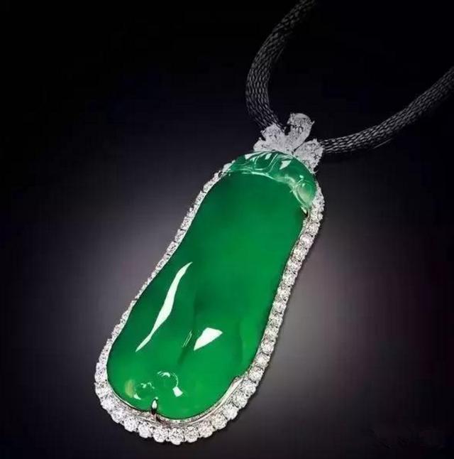 翡翠玻璃种冰种手镯玻璃种翡翠手镯价格-第23张图片-翡翠网 翡翠玻璃种冰种手镯玻璃种翡翠手镯价格-第23张图片-翡翠网