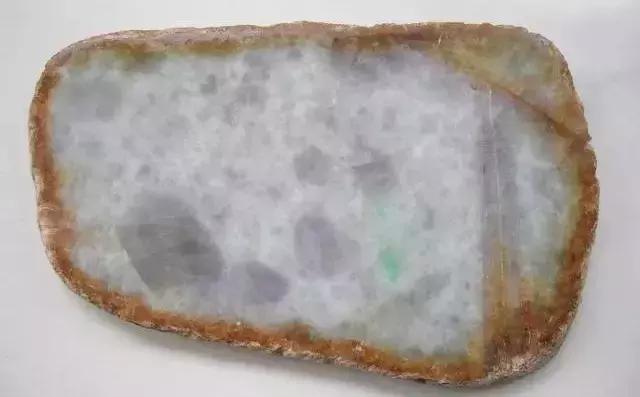 翡翠处理手镯可以戴吗翡翠手镯带着发黄是怎么回事-第5张图片-翡翠网 翡翠处理手镯可以戴吗翡翠手镯带着发黄是怎么回事-第5张图片-翡翠网