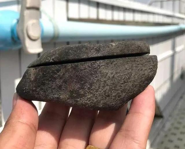 翡翠原石图片及价格,青蛙皮翡翠原石特点-第1张图片-翡翠网 翡翠原石图片及价格,青蛙皮翡翠原石特点-第1张图片-翡翠网