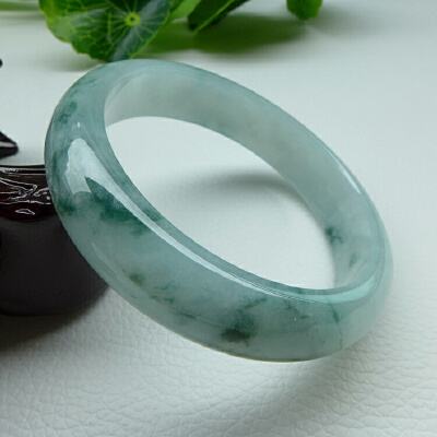 翡翠手镯系列价格表的简单介绍-第1张图片-翡翠网 翡翠手镯系列价格表的简单介绍-第1张图片-翡翠网