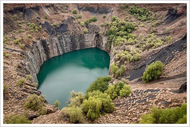 柘城人造翡翠原石,人造翡翠原石图片-第7张图片-翡翠网 柘城人造翡翠原石,人造翡翠原石图片-第7张图片-翡翠网