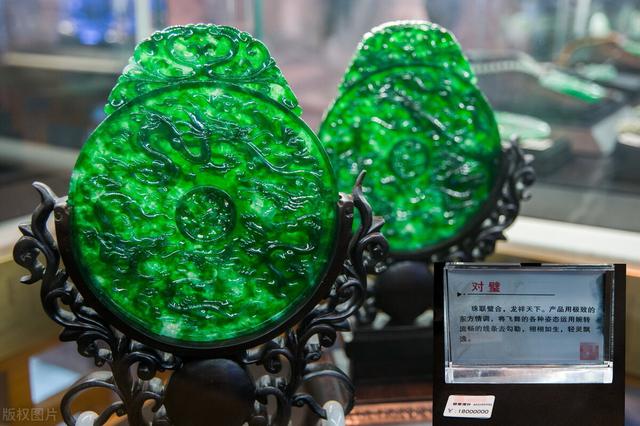 翡翠原石木皮图片,木那杨梅皮红雾出什么-第3张图片-翡翠网 翡翠原石木皮图片,木那杨梅皮红雾出什么-第3张图片-翡翠网