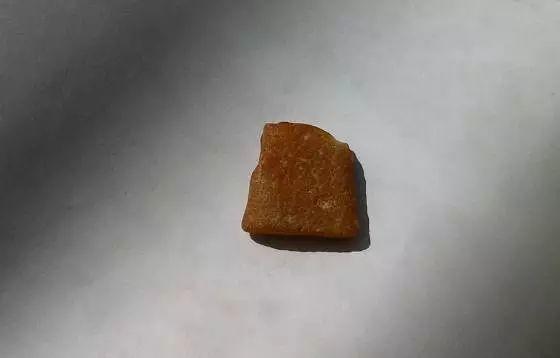 自己怎么手工打磨原石手工打磨翡翠原石-第2张图片-翡翠网 自己怎么手工打磨原石手工打磨翡翠原石-第2张图片-翡翠网