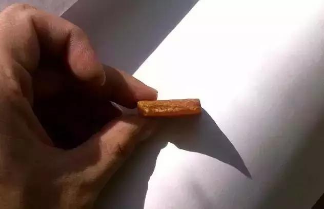 自己怎么手工打磨原石手工打磨翡翠原石-第3张图片-翡翠网 自己怎么手工打磨原石手工打磨翡翠原石-第3张图片-翡翠网