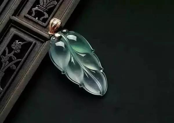 手镯怎么样才能偷,受用一生的翡翠知识干货-第4张图片-翡翠网 手镯怎么样才能偷,受用一生的翡翠知识干货-第4张图片-翡翠网