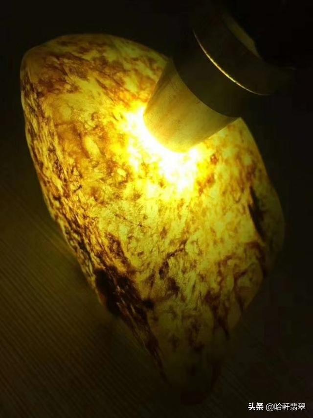 一手翡翠原石货源云南山石翡翠原石货源哪家好-第5张图片-翡翠网