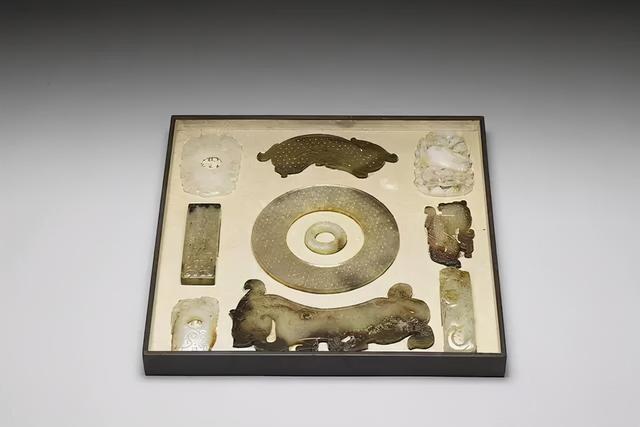 清代白玉佛手,清代翡翠佛手价格-第6张图片-翡翠网 清代白玉佛手,清代翡翠佛手价格-第6张图片-翡翠网