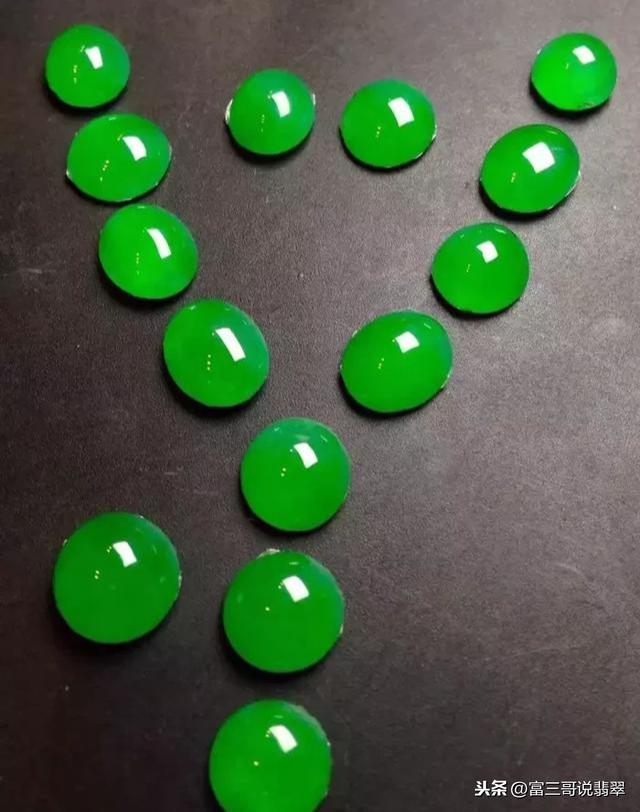 翡翠原石什么最有价值,翡翠原石的价位-第6张图片-翡翠网 翡翠原石什么最有价值,翡翠原石的价位-第6张图片-翡翠网