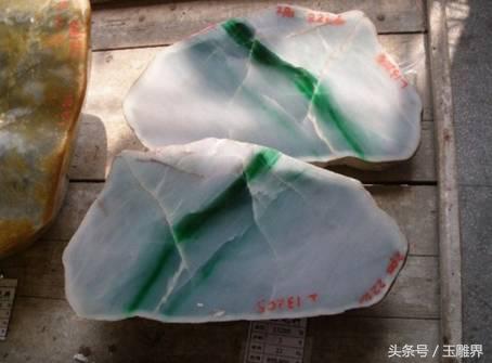 原石手镯带有什么好处,翡翠原石切出来做的手镯有人收吗-第18张图片-翡翠网 原石手镯带有什么好处,翡翠原石切出来做的手镯有人收吗-第18张图片-翡翠网