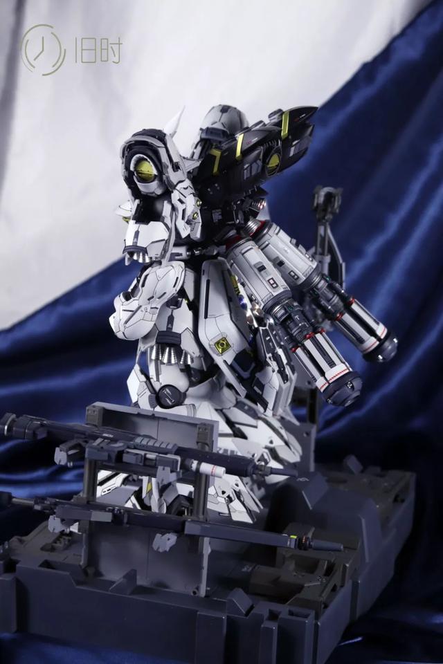 翡翠龙肯料好吗,慧星龙翡翠原石-第11张图片-翡翠网 翡翠龙肯料好吗,慧星龙翡翠原石-第11张图片-翡翠网